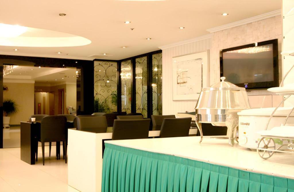 Hotel Olympic Changwon Εξωτερικό φωτογραφία