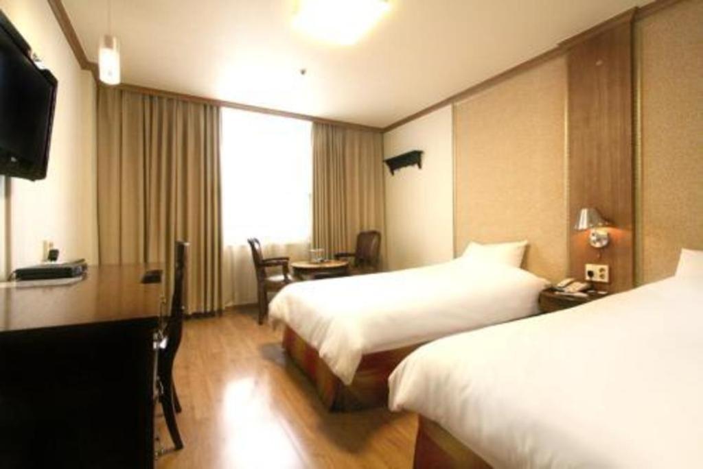 Hotel Olympic Changwon Εξωτερικό φωτογραφία